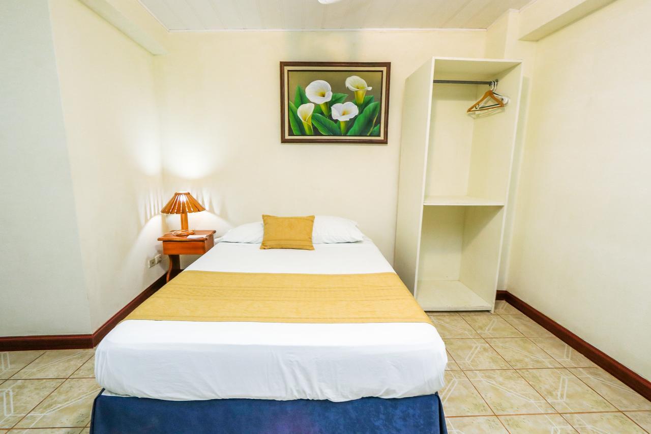 Hotel Flor Blanca Мануел Антонио Екстериор снимка