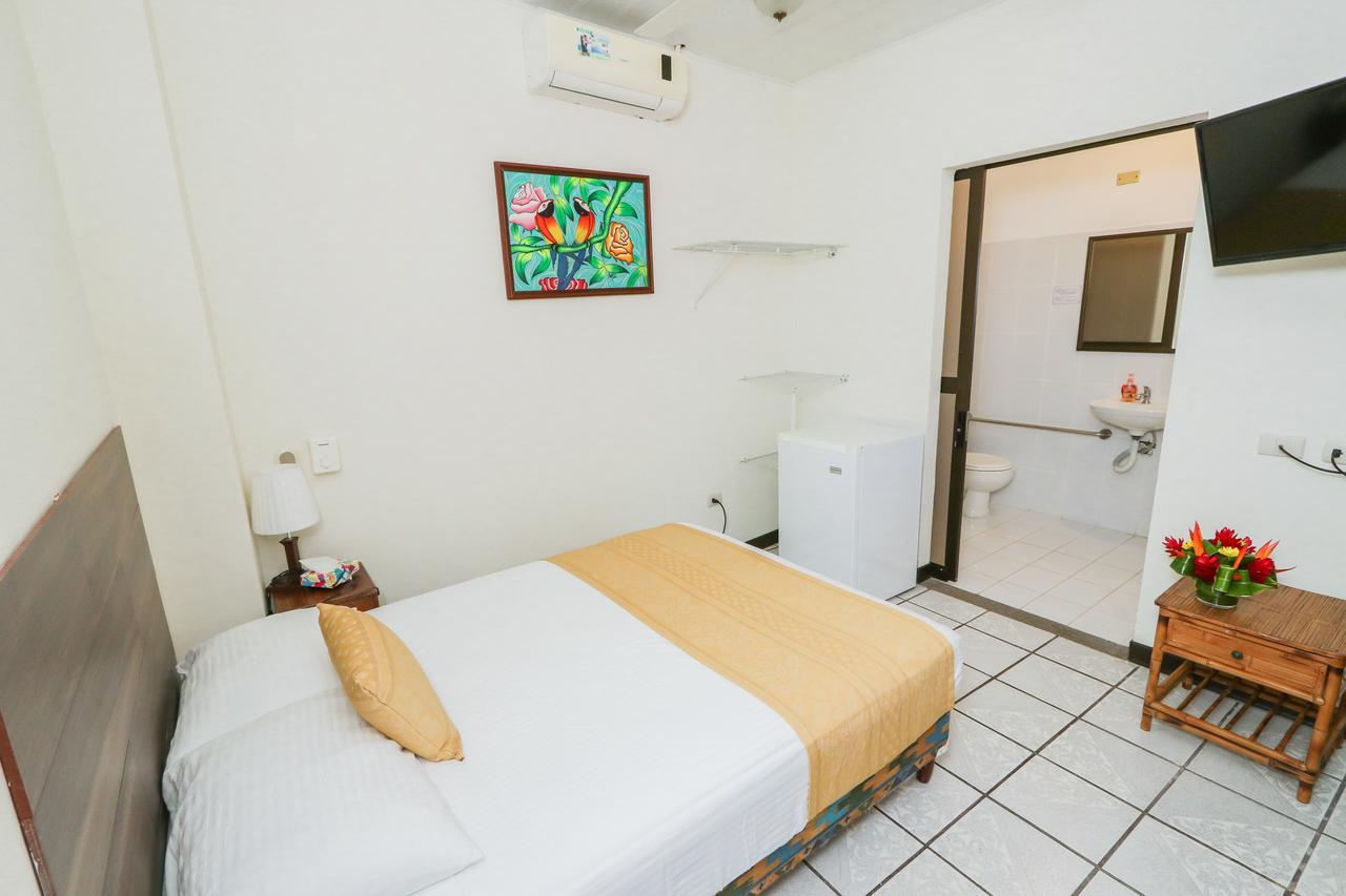Hotel Flor Blanca Мануел Антонио Екстериор снимка