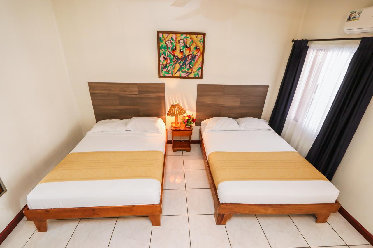 Hotel Flor Blanca Мануел Антонио Екстериор снимка