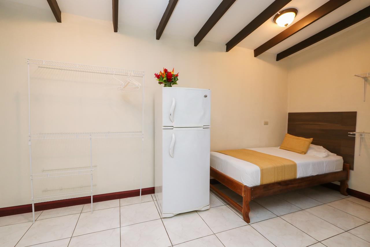 Hotel Flor Blanca Мануел Антонио Екстериор снимка