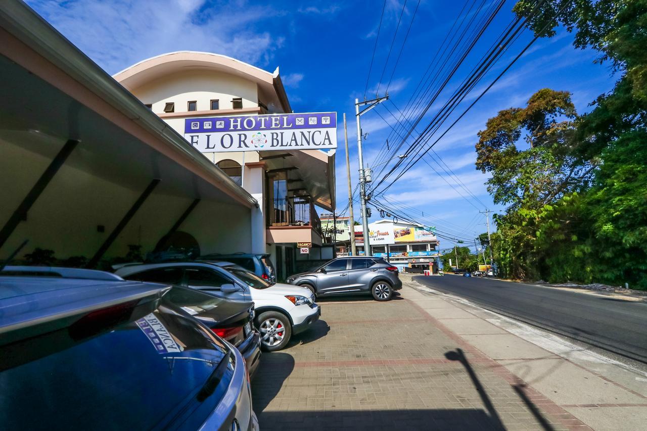 Hotel Flor Blanca Мануел Антонио Екстериор снимка